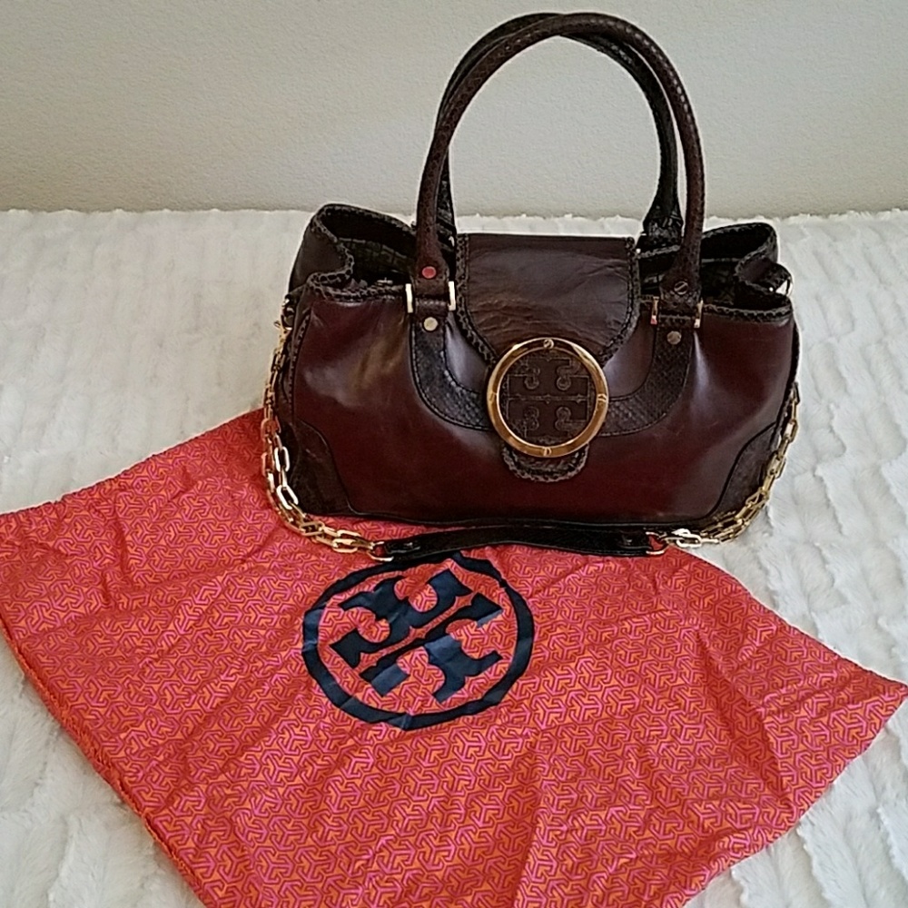 TORY BURCH LTHR BAG W TOP HANDLES & SHOULDER STRAP